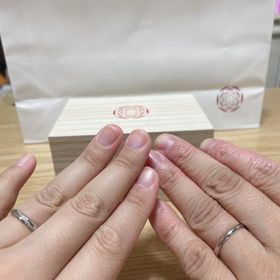 【出雲結(いずもゆい)の口コミ】 デザイン、コンセプトに惹かれ購入を決めました。特に指輪のデザインを決…