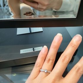 【エクセルコダイヤモンド(EXELCO DIAMOND)の口コミ】 カラット数です。
ハイブランドやダイヤの卸売店と悩みました。
ハイブラ…
