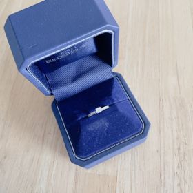 【銀座ダイヤモンドシライシの口コミ】 彼女自身に選んでもらいました。ダイヤモンドが大きいものよりも、ダイヤ…