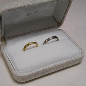 【KARAFURU(カラフル)】の口コミ 和彫があり、そのデザインも自分で決めることができたため。
結婚指輪とし...