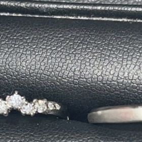 【エクセルコダイヤモンド(EXELCO DIAMOND)の口コミ】 ダイヤがとても美しいのまずは一言でした。形もまっすぐじゃないところが…