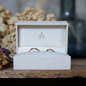 【THREE TREES(スリーツリーズ)の口コミ】 自分たちで手作りをする結婚指輪にずっと憧れがありました。結婚指輪を探…