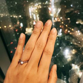 【銀座ダイヤモンドシライシの口コミ】 シンプルなデザインを希望しており、提案していただきました。ウェーブの…