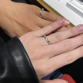 【エクセルコダイヤモンド(EXELCO DIAMOND)の口コミ】 指輪の付け心地がよく、取り外ししやすいところが気に入りました。指の形…