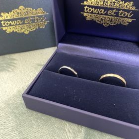 【towa et toi(トワエトワ)の口コミ】 ダイヤ無しで輝きのある指輪をずっと探しており
見つけたのが、今回購入し…
