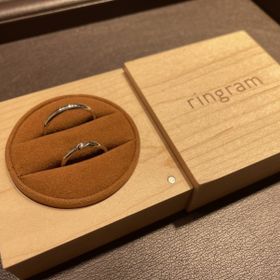 【ringram(リングラム)の口コミ】 シンプルで普段使いできそうなデザインを選びました。初めは夫婦で同じデ…