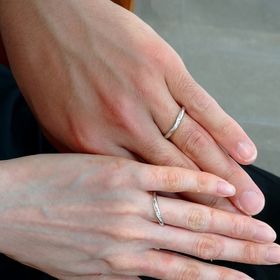 【出雲結(いずもゆい)の口コミ】 ダイアモンドのカットが美しくキラキラと輝いていてとても気持ちが明るく…