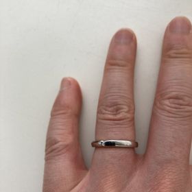 【銀座ダイヤモンドシライシの口コミ】 妻の婚約指輪のデザインを決めたのち、その婚約指輪に合う結婚指輪を選び…