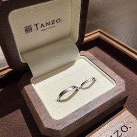 【TANZO.(鍛造指輪)の口コミ】 指輪のデザインも自分たちがいいと思うカタチで指輪にすることができ、デ…