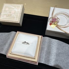 【garden(ガーデン)の口コミ】 価格と自分のお気に入りのデザインかどうかでとても悩んでいたところ、ふ…