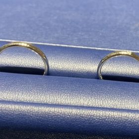 【銀座ダイヤモンドシライシの口コミ】 新郎の方はシンプルなデザイン、新婦の方はシンプルな指輪にダイヤが１つ…