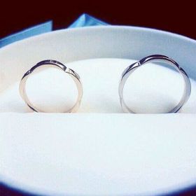 【【閉業】フラー・ジャコー(FURRER-JACOT)の口コミ】 横から見ると、桜のモチーフに型どられていてデザインが他の、ブランドに…