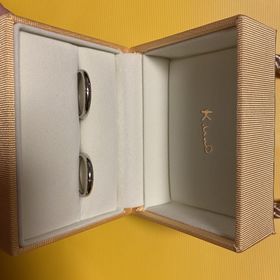 【ケイウノ ブライダル(K.UNO BRIDAL)の口コミ】 デザインがシンプルな物を探していて色々な指輪を試させていただきました…