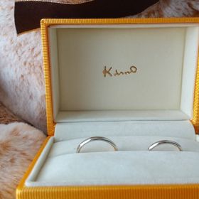 【ケイウノ ブライダル(K.UNO BRIDAL)の口コミ】 旦那さんが婚約指輪をくれたブランドです。貰った婚約指輪が綺麗なだけで…