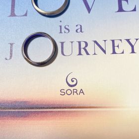 【SORA(ソラ)の口コミ】 ネットで見ていた通りの綺麗さで男女問わずで着けていけるデザインで、ダ…