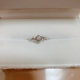 【カオキ　ダイヤモンド専門卸直営店の口コミ】 デザイン、価格、品質全てが気に入りました。
お店の方達の接客やったりい…