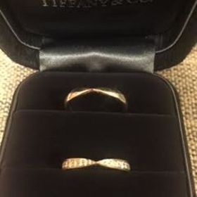【ティファニー(Tiffany & Co.)の口コミ】 結婚指輪は憧れのTIFFANY&CO.と決めていて何度もお店に通って、一粒ダ…