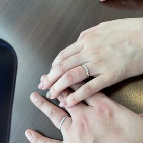 【宝寿堂(ほうじゅどう)の口コミ】 今まで指輪をつけた事なかったので付け心地を優先しました。
後は奥さんと…