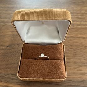 【COEUR D'OR(クゥドール)の口コミ】 【価格について】予算内であること
【デザインについて】シンプルで飽きの…