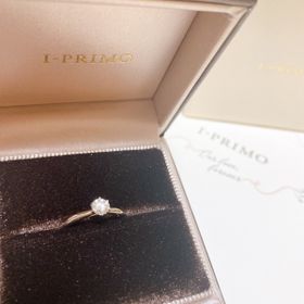【アイプリモ(I-PRIMO)の口コミ】 ダイヤモンドをとても美しく魅せるシンプルなデザインが素敵です。ダイヤ…