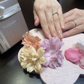 【TRECENTI(トレセンテ)の口コミ】 他店では彼と好みが合わず違うラインの指輪を選んでいたのですが、トレセ…