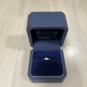 【銀座ダイヤモンドシライシの口コミ】 デザインが自分の希望通りにセミオーダーできたことがとても嬉しかった。…