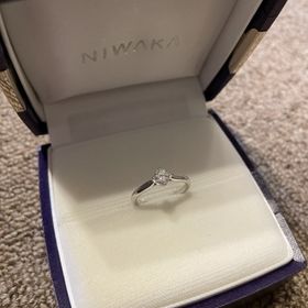 【俄(にわか)の口コミ】 どんな人柄でどんな思いがあるかなど、いろいろお話ししながら指輪を選ん…