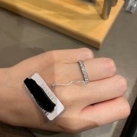 【TASAKI(タサキ)の口コミ】 ハーフエタニティリングを婚約指輪として探していた時に有名ブランドの安…
