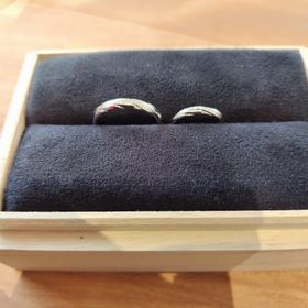 【出雲結(いずもゆい)の口コミ】 デザインのしめ縄がよかった。色落ちしないためにプラチナにもでき
ついて…