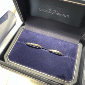 【銀座ダイヤモンドシライシの口コミ】 シンプルだけど、デザインがしっかりあっていつまでも飽きないデザインだ…