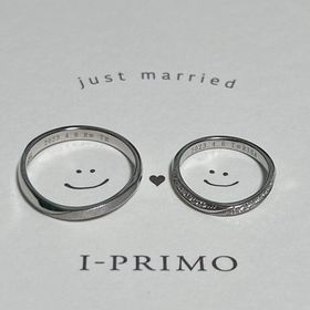 【アイプリモ(I-PRIMO)の口コミ】 婚約指輪が縦型のエメラルドカットだったので　重ね付けしても地味になら…
