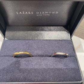 【ラザール ダイヤモンド(LAZARE DIAMOND)の口コミ】 デザインと価格と接客など、トータルで決めました。
もともとダイヤ付きの…