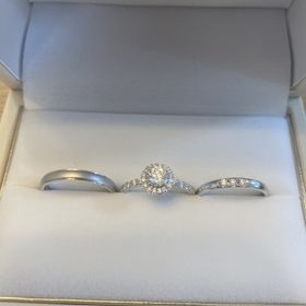 【宝寿堂(ほうじゅどう)の口コミ】 指輪を指につけた時に、できる限り華やかな印象になるデザインにしたくて…