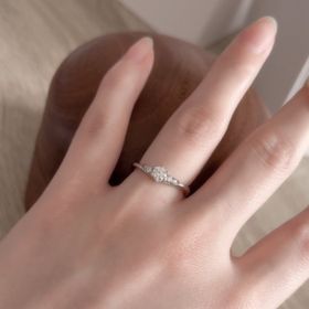 【COLANY(コラニー)の口コミ】 接客技術と、細かいリングのサイズ設計、ダイヤモンドのカットの仕方がト…