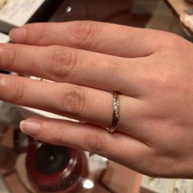 【ケイウノ ブライダル(K.UNO BRIDAL)の口コミ】 元々ディズニーの美女と野獣の指輪を目当てにお店にいきましたが、カロー…