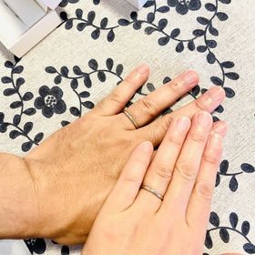 【CRAFY(クラフィ)の口コミ】 結婚指輪はずっと着けてるものなので、とにかくシンプルなものがいいと思…