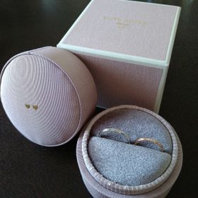 【LOVE NOTESの口コミ】 シンプルで細身のデザインでピンクゴールドのものを希望していました。自…