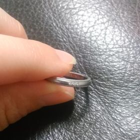 【エクセルコダイヤモンド(EXELCO DIAMOND)の口コミ】 婚約指輪は完全に私の好みで選んだので、結婚指輪は彼に決めてもらいまし…