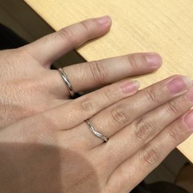 【BIJOUPIKO(ビジュピコ)の口コミ】 指輪のデザインは他の店舗に比べて個性的なものが多いなと感じました。ス…