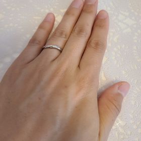 【アイプリモ(I-PRIMO)の口コミ】 指の形から似合う指輪を出して頂きました。そのデザインが、私が求めてい…