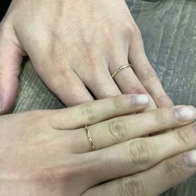 【鎌倉彫金工房の口コミ】 デザインと口コミと価格。
ブランド物に興味がない2人だったので、
自分た…