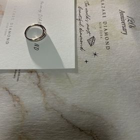 【ラザール ダイヤモンド(LAZARE DIAMOND)の口コミ】 キラキラしていてとても綺麗でした。そして、ダイヤが出っ張っていなくて…