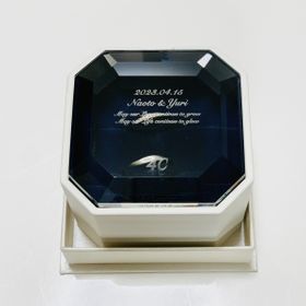 【4℃ BRIDAL(ヨンドシーブライダル)の口コミ】 お店に行く前まではストレートラインの指輪を考えてたのですが、デザイン…