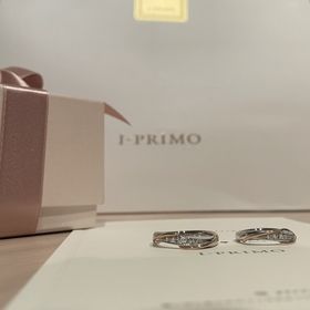 【アイプリモ(I-PRIMO)の口コミ】 デザインがクロスなのとプラチナにピンクゴールドがまとわりついてるのが…