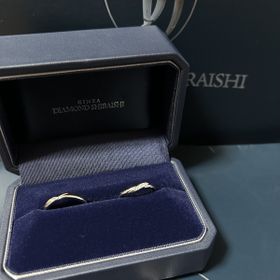 【銀座ダイヤモンドシライシの口コミ】 婚約指輪と結婚指輪を一緒に着けることがあるかもしれないので、セットリ…