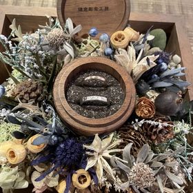 【鎌倉彫金工房の口コミ】 各々その場で、好きなデザイン、好きな素材を選んで、決定した。
プラチナ…