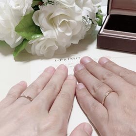 【アイプリモ(I-PRIMO)の口コミ】 デザインがシンプルかつ可愛いものだったので選びました。結婚指輪はゴー…