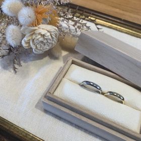 【atelier CraM(アトリエ クラム)の口コミ】 プラチナとゴールドでシンプルなデザインを求めていました。シンプルです…