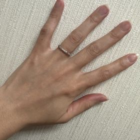【エクセルコダイヤモンド(EXELCO DIAMOND)の口コミ】 いろいろな指輪を試着してみて自分が1番気に入ったものを選びました。シン…