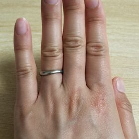 【canal4℃(カナルヨンドシー)の口コミ】 捻っているところが一部スリガラスのような加工になっており、中々ないデ…